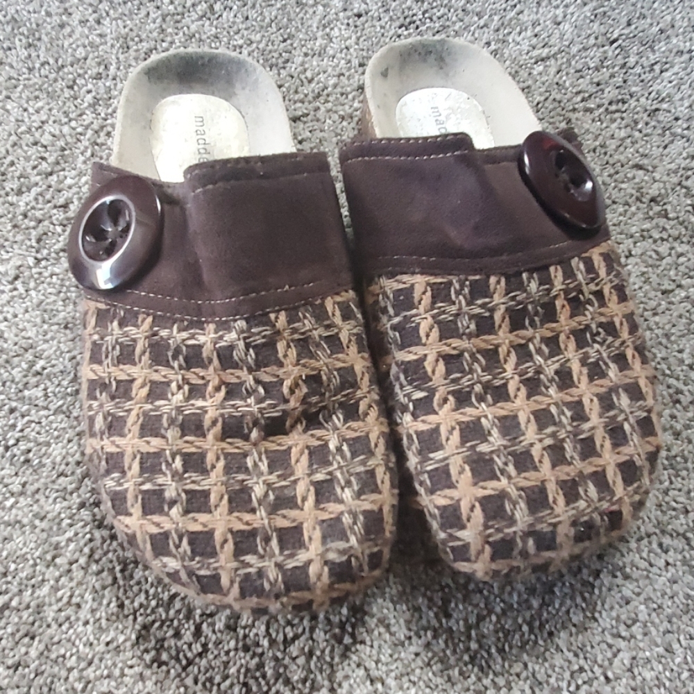 Madden Girl slides